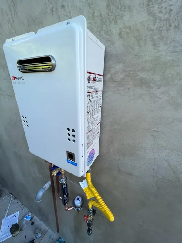 Tankless water heater installation for Freeport homes